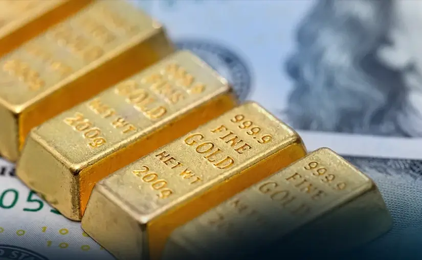 Gold Consolidates Near $4,700 Amid Rate and Geopolitical Risk